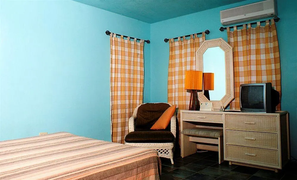 Lamblion Holiday Apartment Freemans 2*,  Antigua/Barbuda