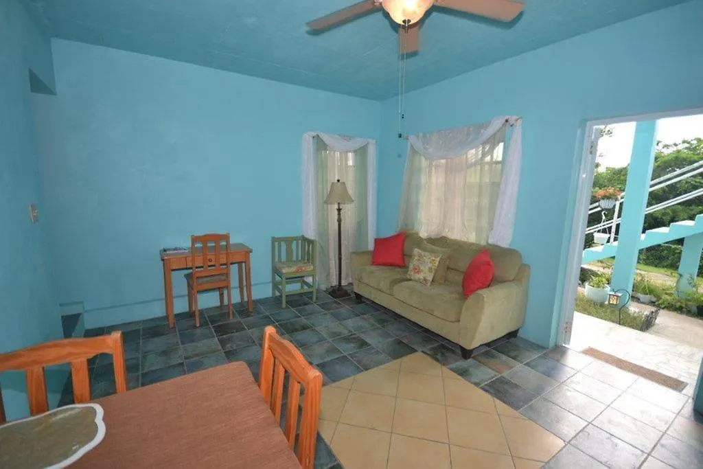 Lamblion Holiday Apartment Freemans Aparthotel
