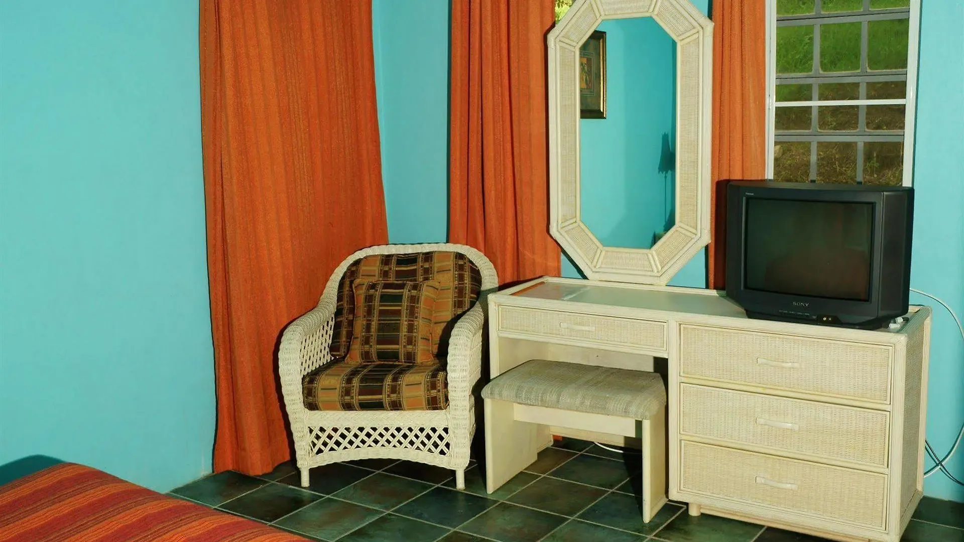 Aparthotel Lamblion Holiday Apartment Freemans